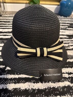 Women's Black Straw Hat with Cream Bow Trim